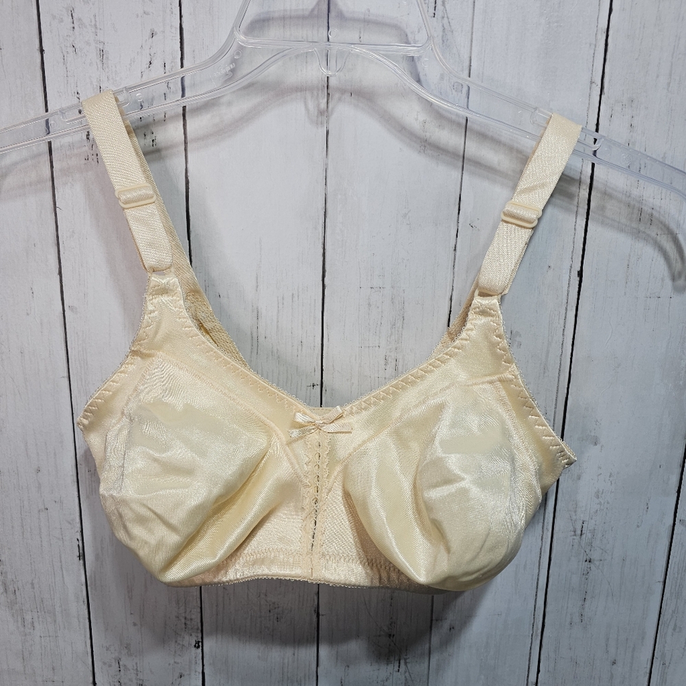 Vintage Bali 3820 Flexible Support Full Coverage Bras Satin WF Women's 36D Cream
